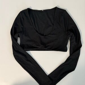 ALO Yoga Black Fitted Long Sleeve Crop Bodysuit